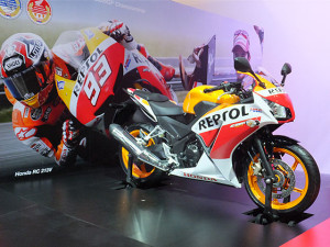 thai_mortorshow14_repsol1